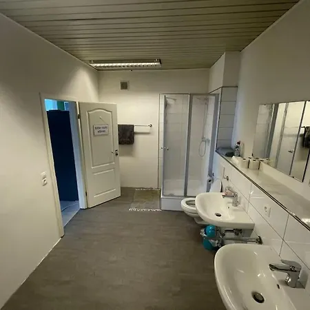Monteursparadies 4 Dz, 2 Baeder, Einfach Gut Apartment