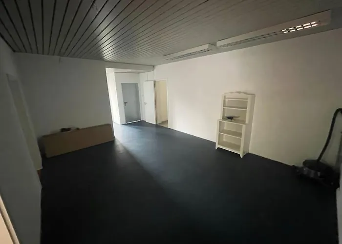 아파트 Monteursparadies 4 Dz, 2 Baeder, Einfach Gut