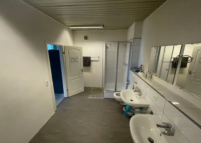 Monteursparadies 4 Dz, 2 Baeder, Einfach Gut 아파트